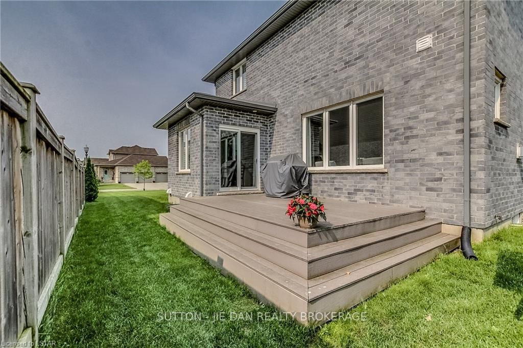 Listing Image 33