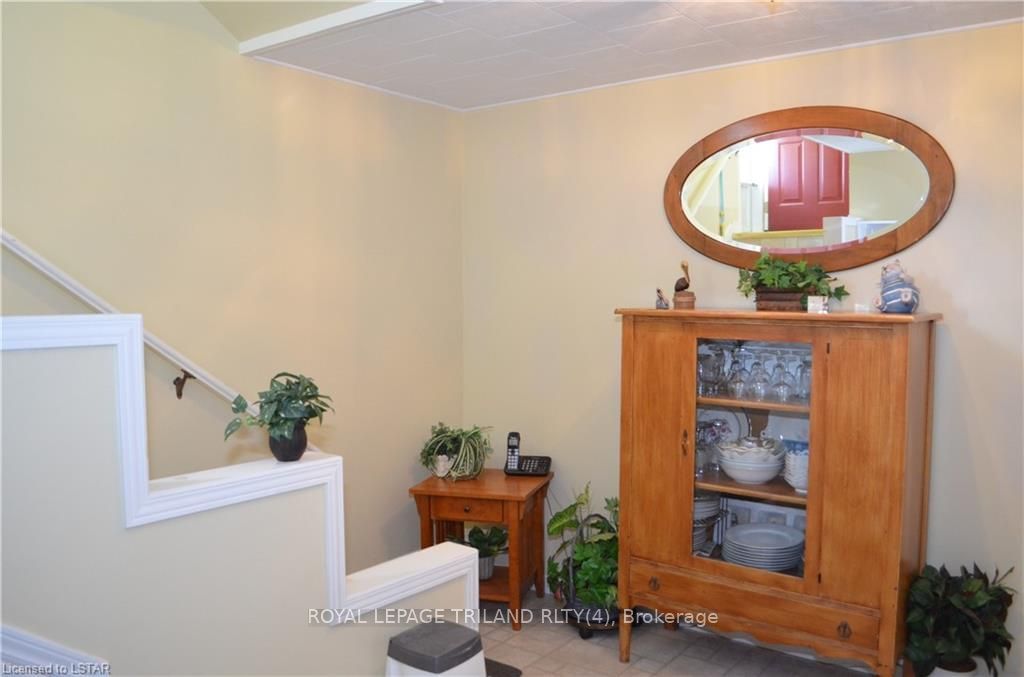 Listing Image 32