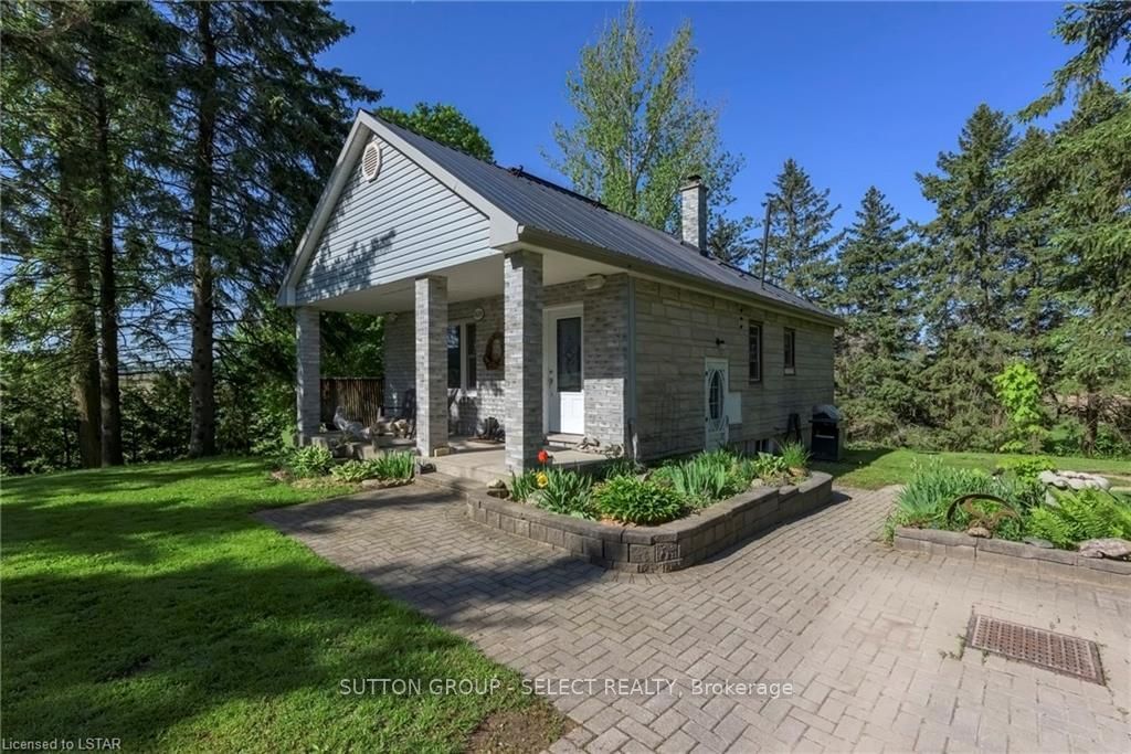 Listing Image 3