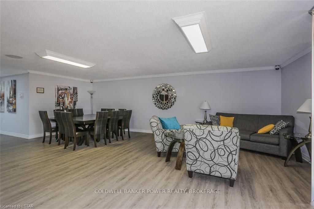 Listing Image 35