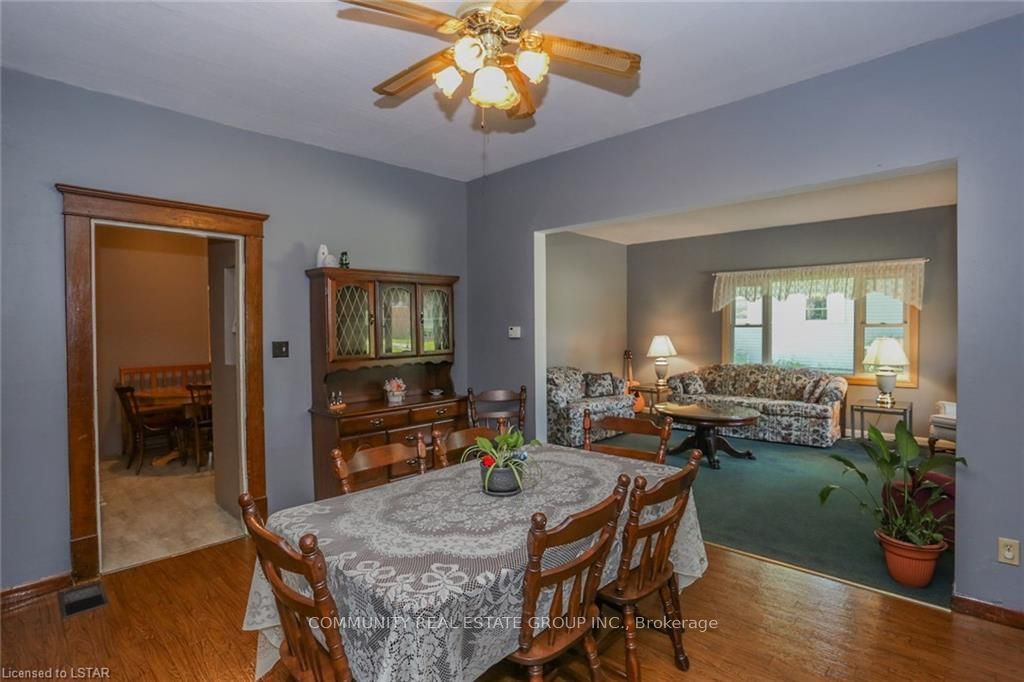 Listing Image 7