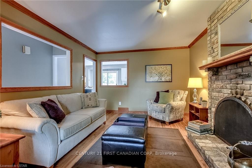 Listing Image 13
