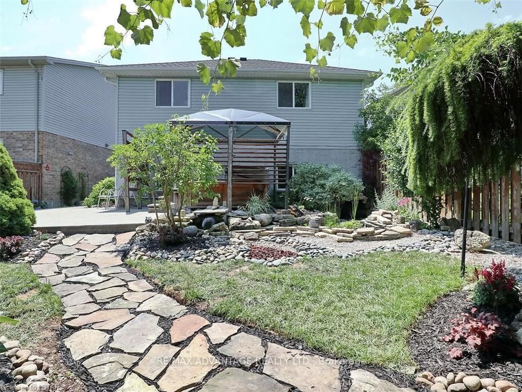 Listing Image 2