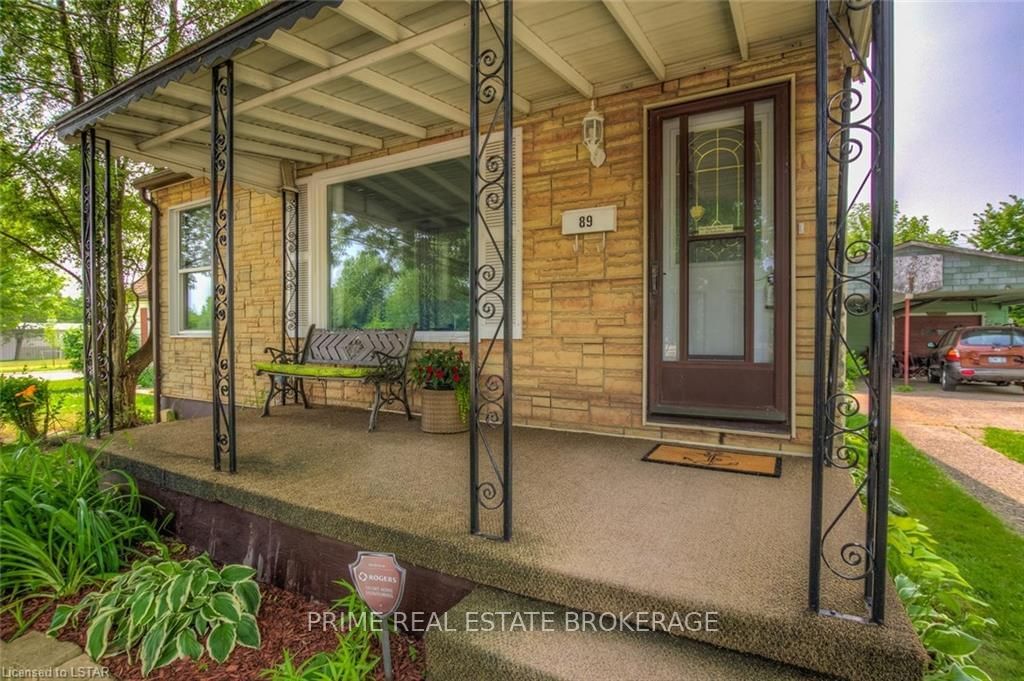 Listing Image 3