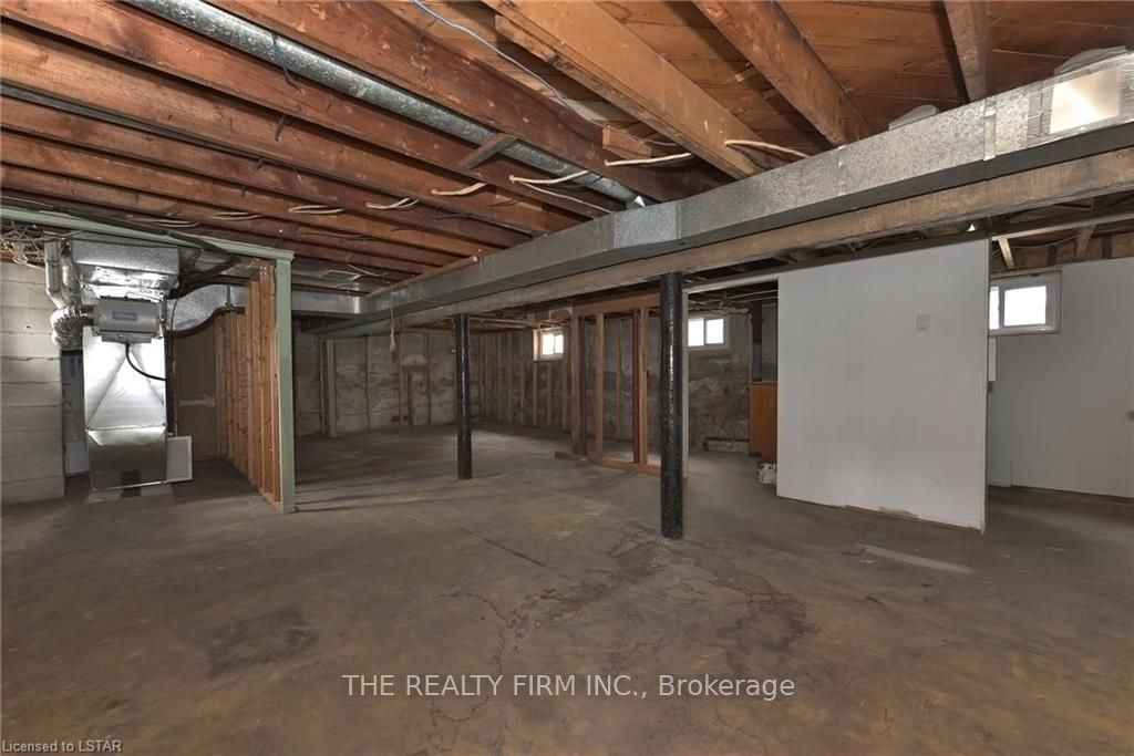 Listing Image 32