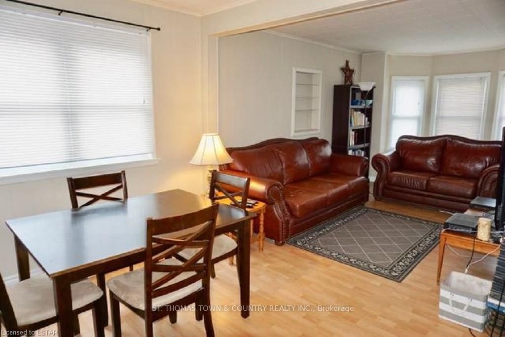Listing Image 6