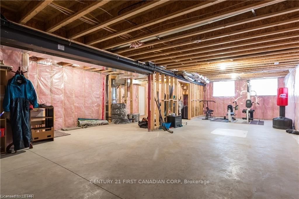 Listing Image 37
