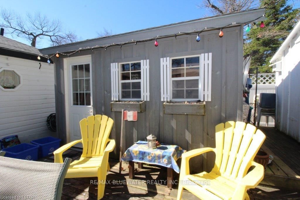 Listing Image 5