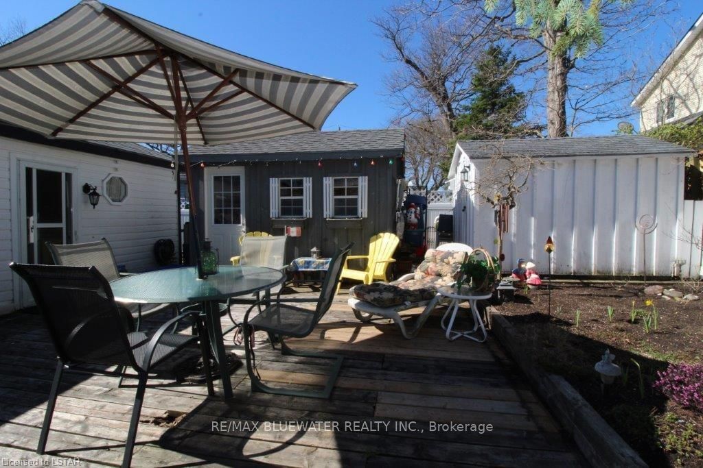 Listing Image 8