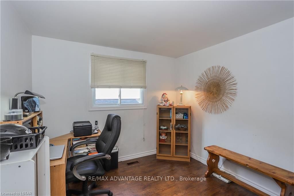 Listing Image 13