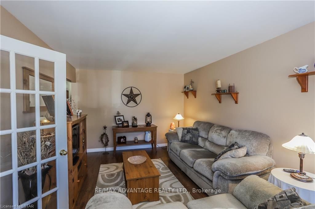 Listing Image 33