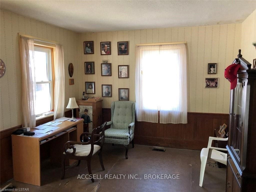 Listing Image 6