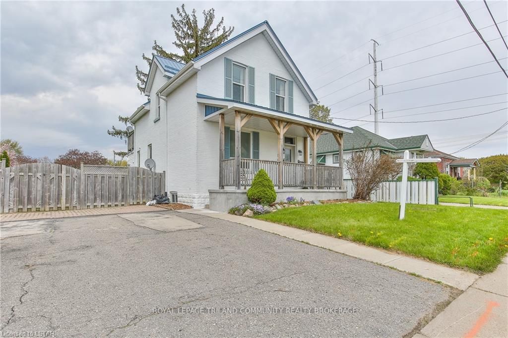 Listing Image 3