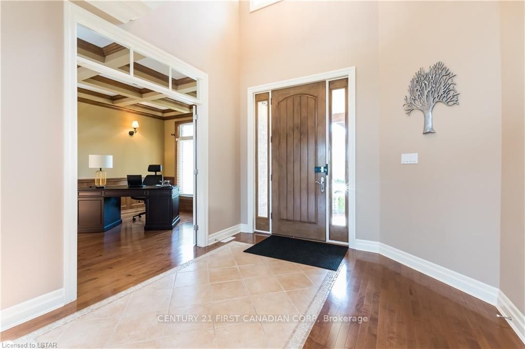 Listing Image 5