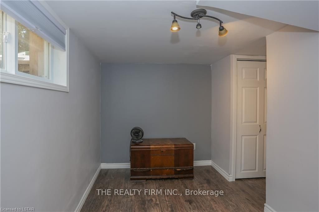 Listing Image 30