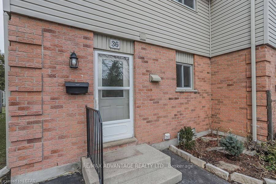 Listing Image 3