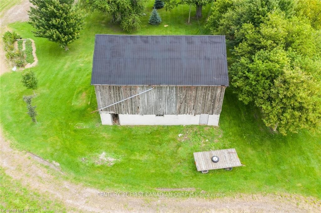 Listing Image 11