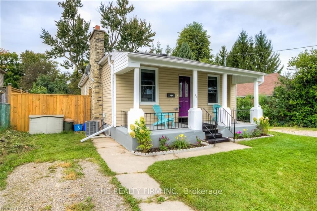 Listing Image 4