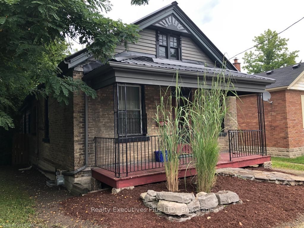 Listing Image 3