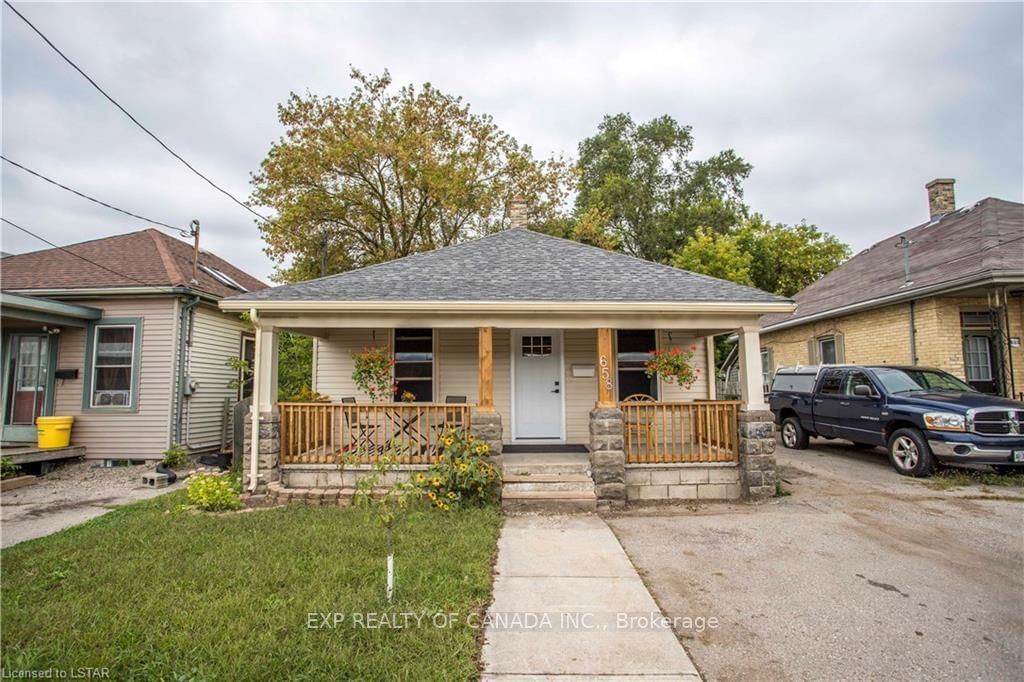 Listing photo 2
