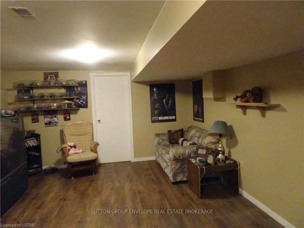 Listing Image 22