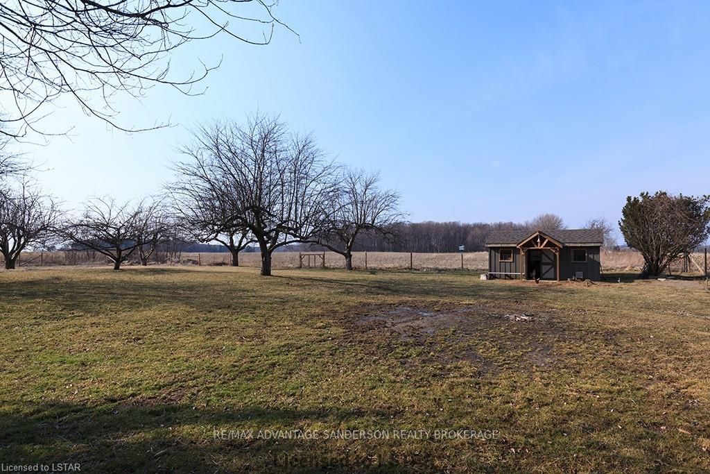 Listing Image 7