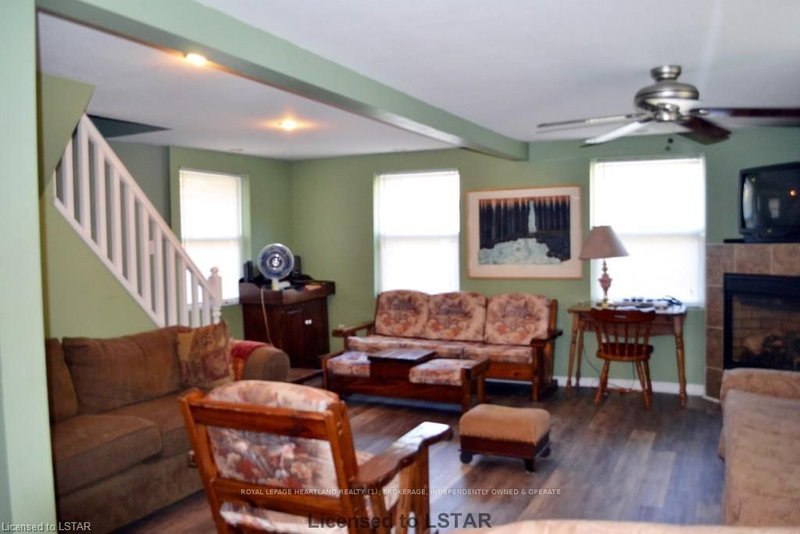 11 Dietrich Cres, Lambton Shores, N0M 1T0 | Image 3