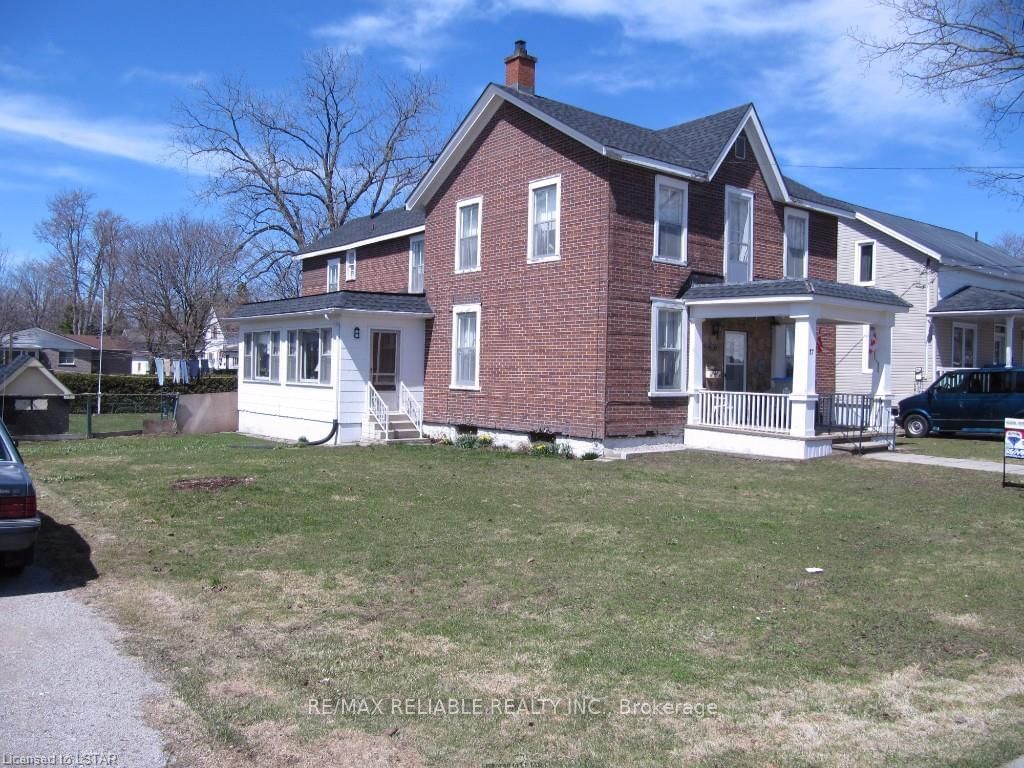 Listing photo 2