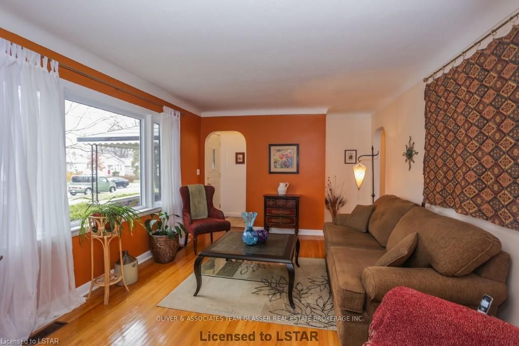 Listing Image 2