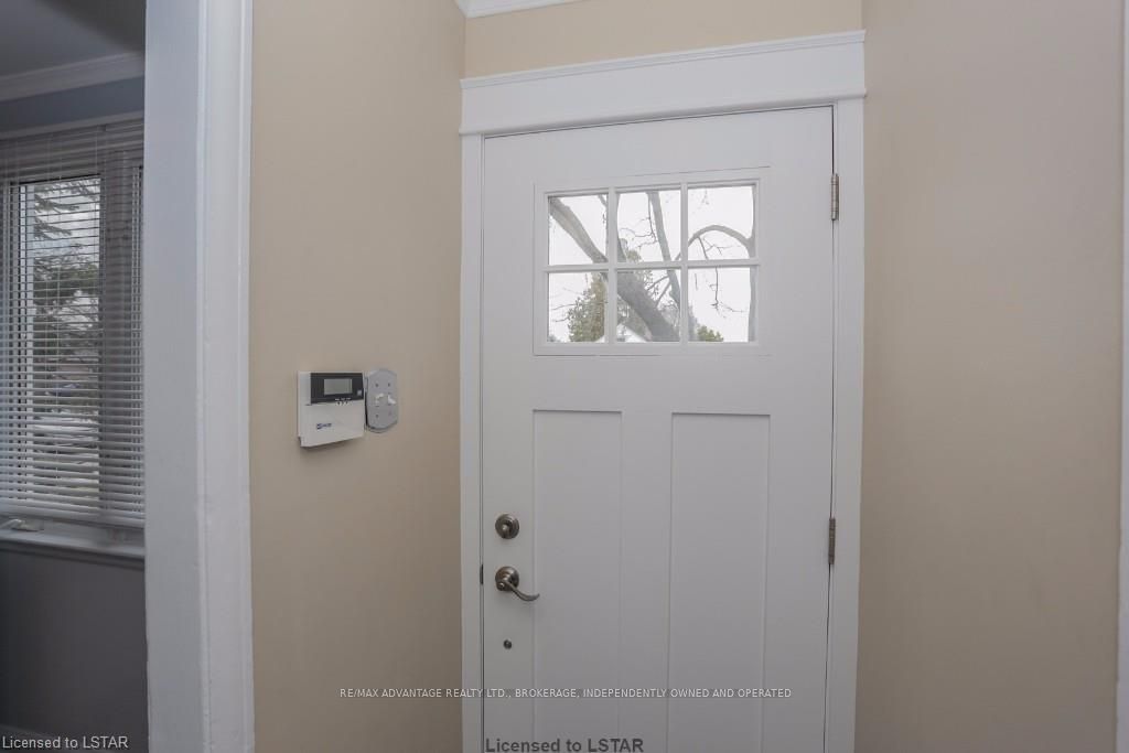 Listing Image 17