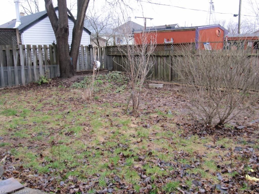 Listing Image 7