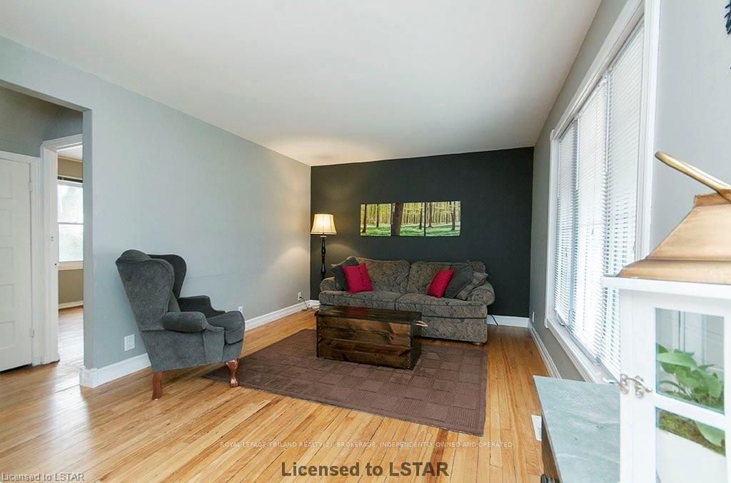 Listing Image 7