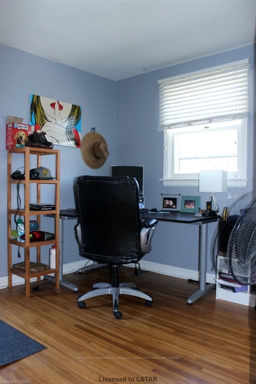 Listing Image 7