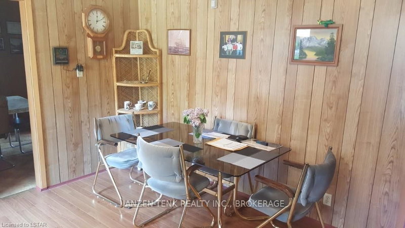 9114 Rogers Rd, Malahide, N5H 2R4 | Image 3