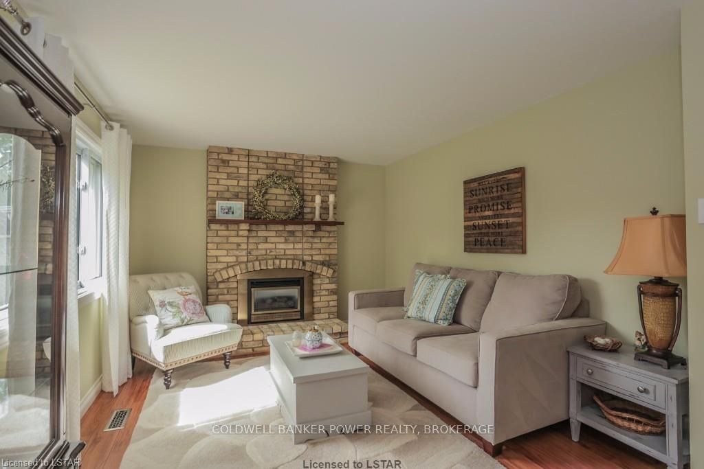 Listing Image 17