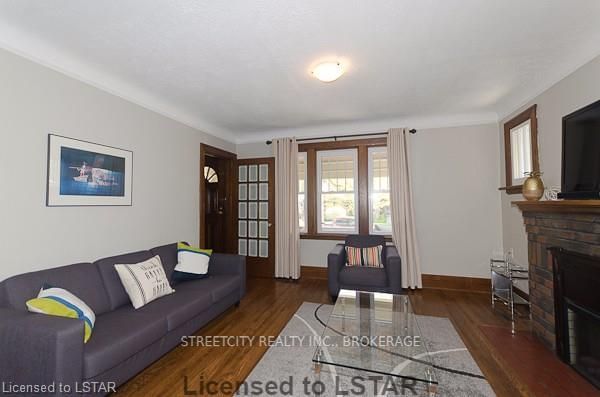Listing Image 6