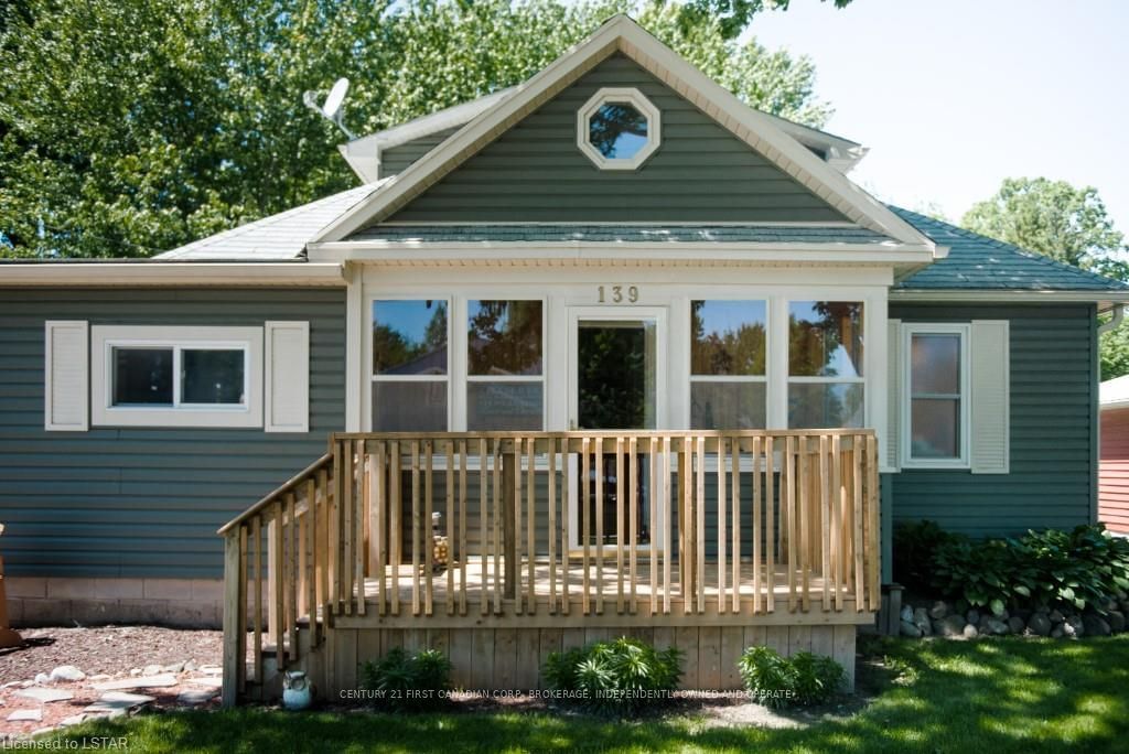 Listing photo 2