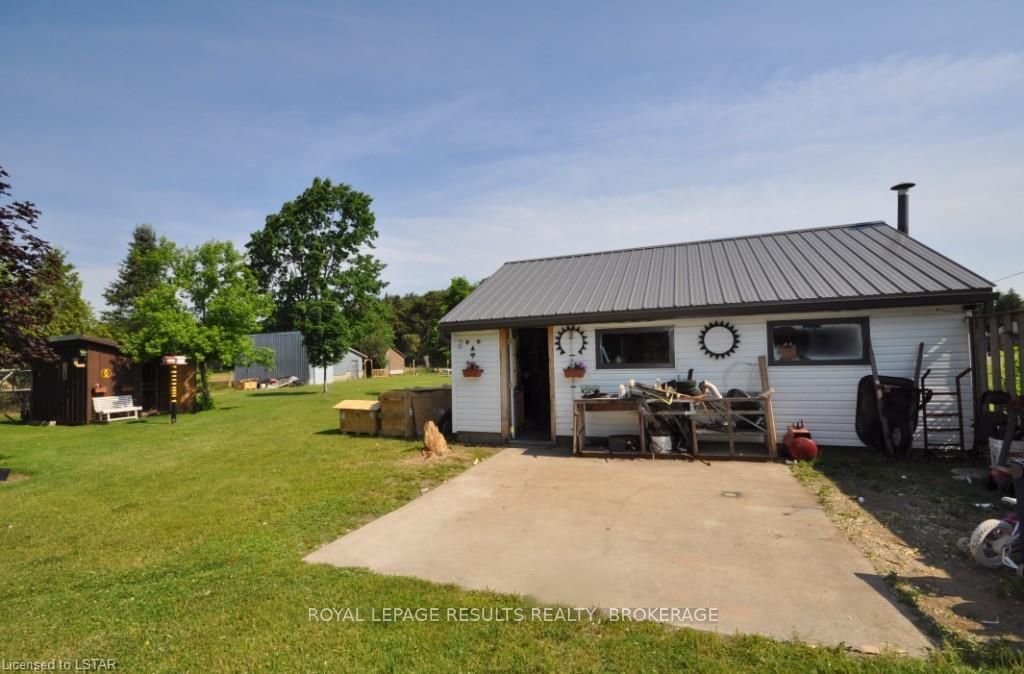 Listing Image 19