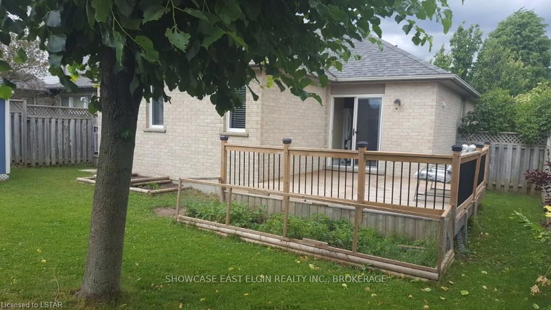 24 Sifton Dr, St. Thomas, N5R 6C7 | Image 3