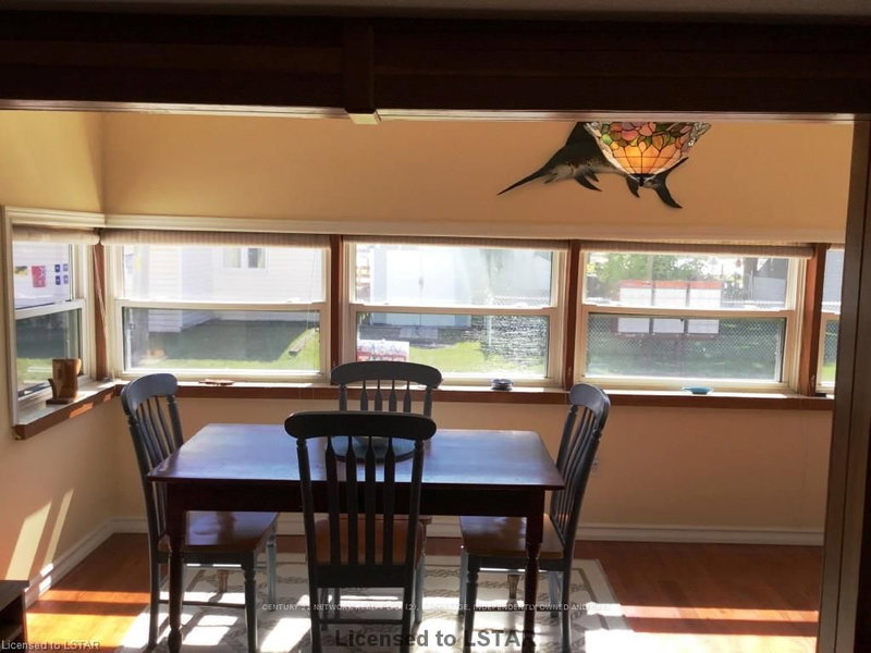 156 Maud St, Central Elgin, N5L 1C9 | Image 3