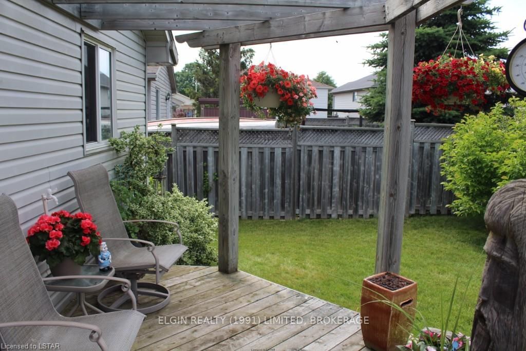 Listing Image 6
