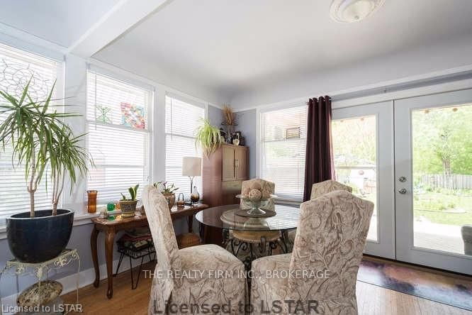 Listing Image 7
