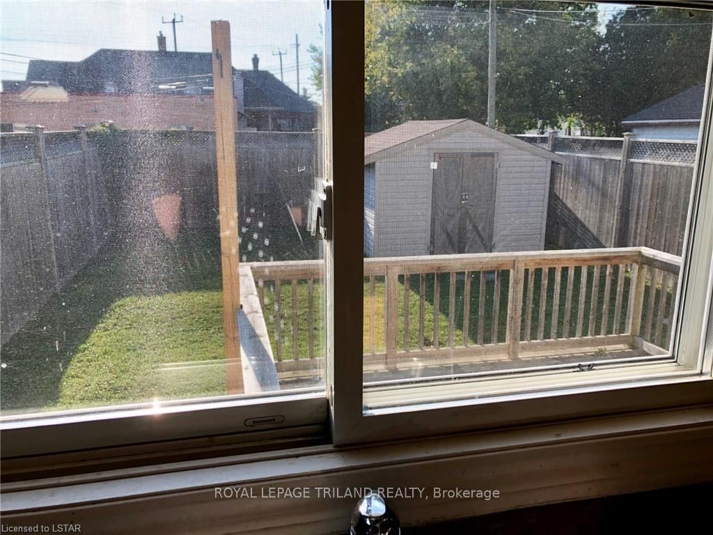 Listing Image 7