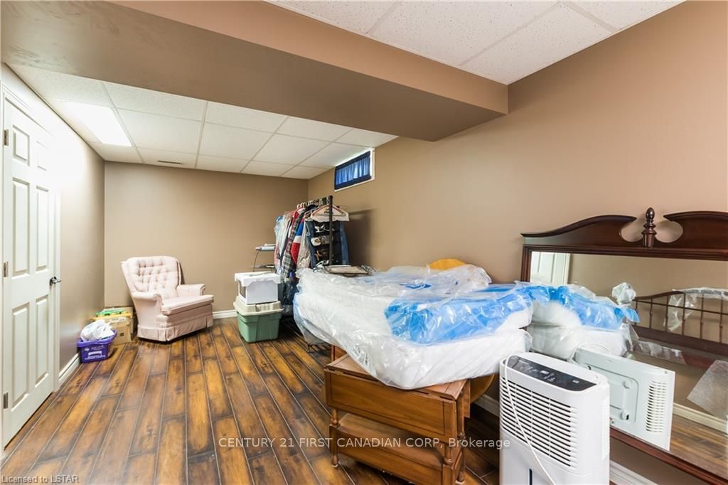 Listing Image 30