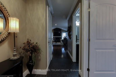 70 Shaw Valley Dr, St. Thomas - SW image-0-2