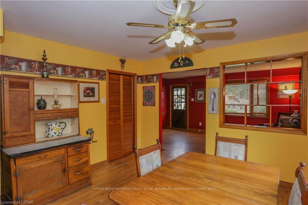 Listing Image 14