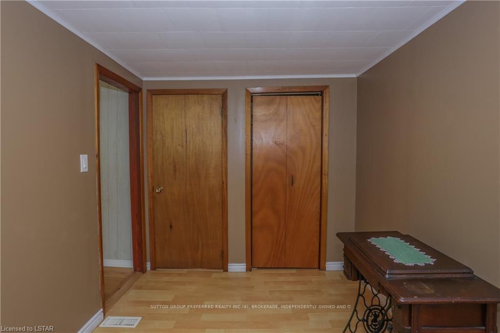 Listing Image 24