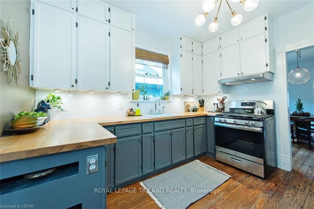 Listing Image 12