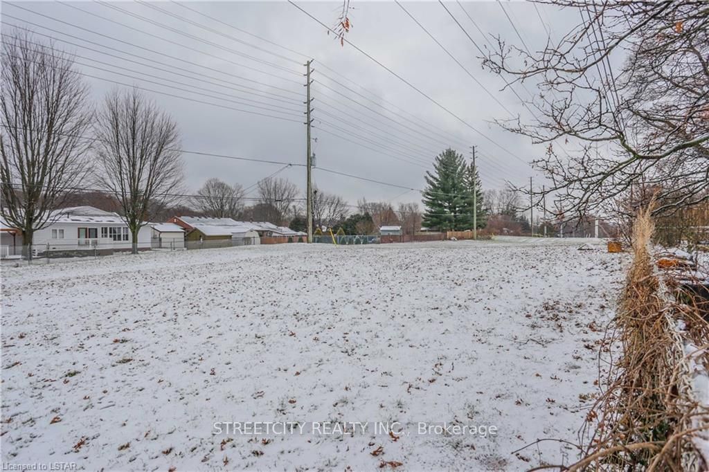 Listing Image 40
