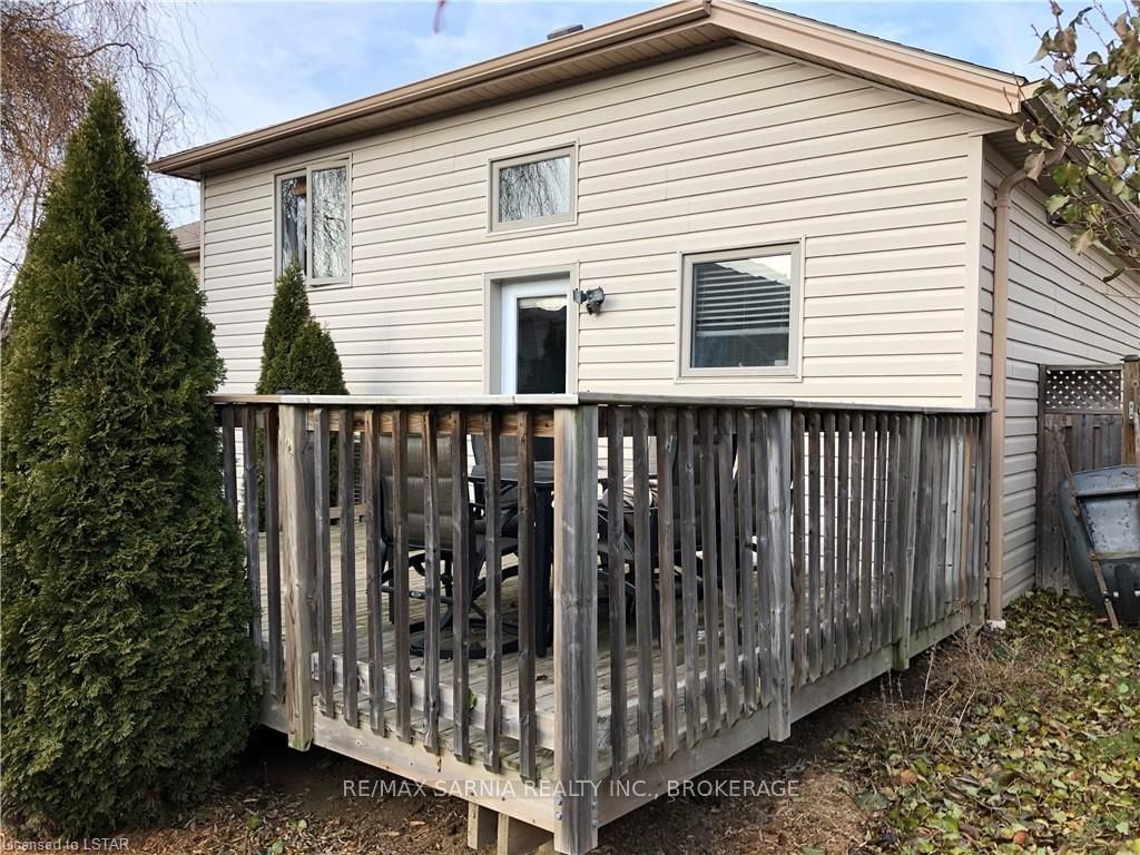 Listing Image 19